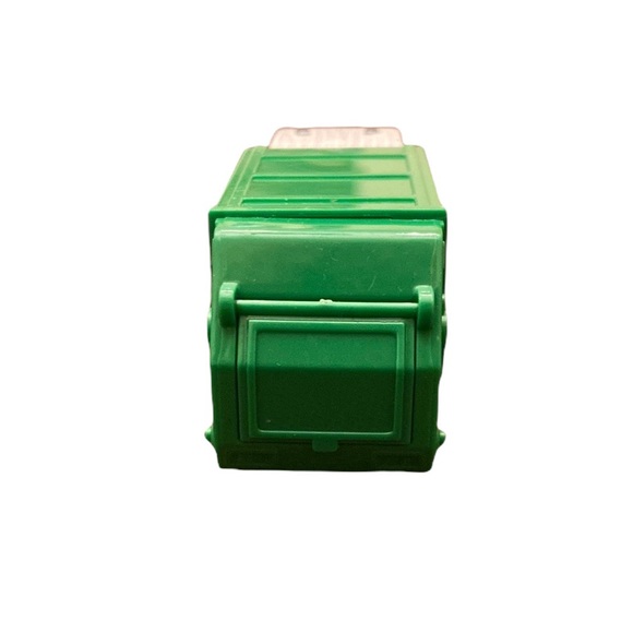 ⚜️Toy Car: Green Sanitation Truck! NWT! - Picture 4 of 5